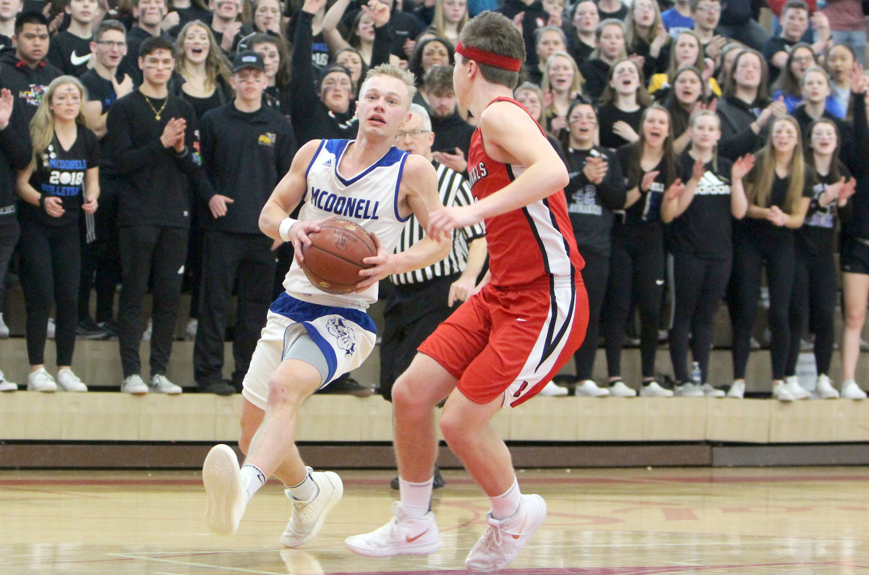 McDonell boys basketball vs Luck at Chi-Hi 3-9-19